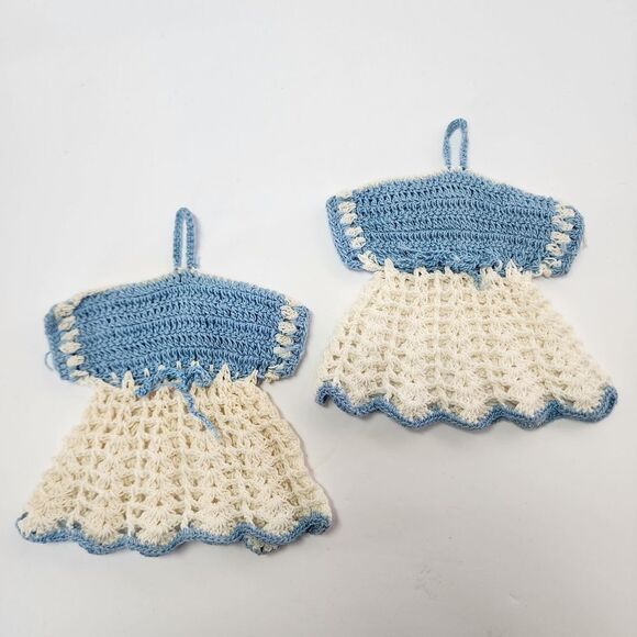 Set of 2 Vintage Crocheted Dress Hotpads - Picture 1 of 4